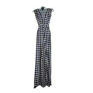 GoodTimeUSA Houndstooth V-Neck Jumpsuit – NWOT – Size Medium